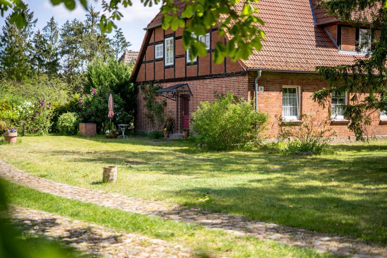 Ferienwohnung 1 Im Landhaus Am Wildpark Boek Exteriör bild